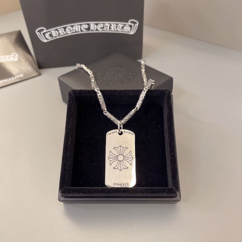 Ch**me He**ts necklaces